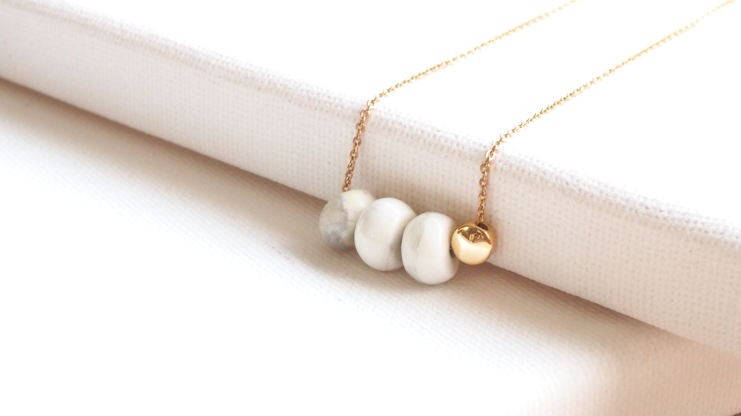 Howlite rondelle gemstone gold necklace