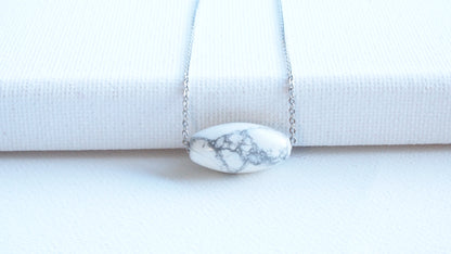 Howlite oval gemstone platinum necklace